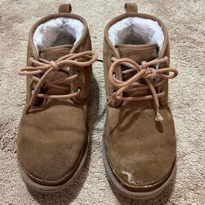 women’s size 7 nuemel ugg boots
